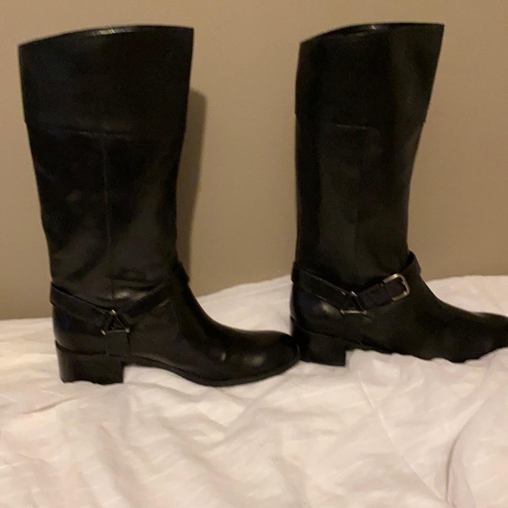 Ellen Tracy Tess boots